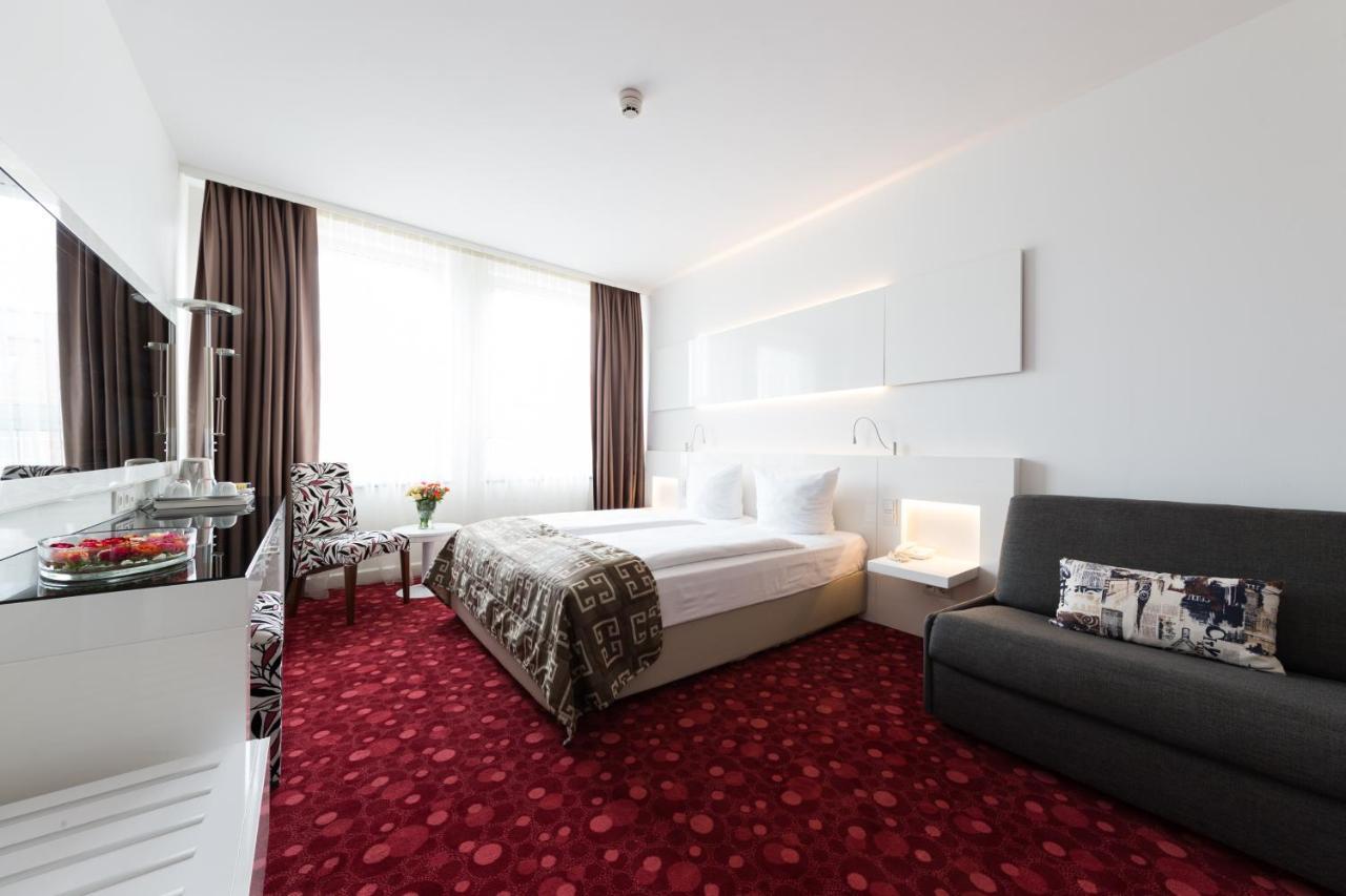 Bayer's Hotel Munich