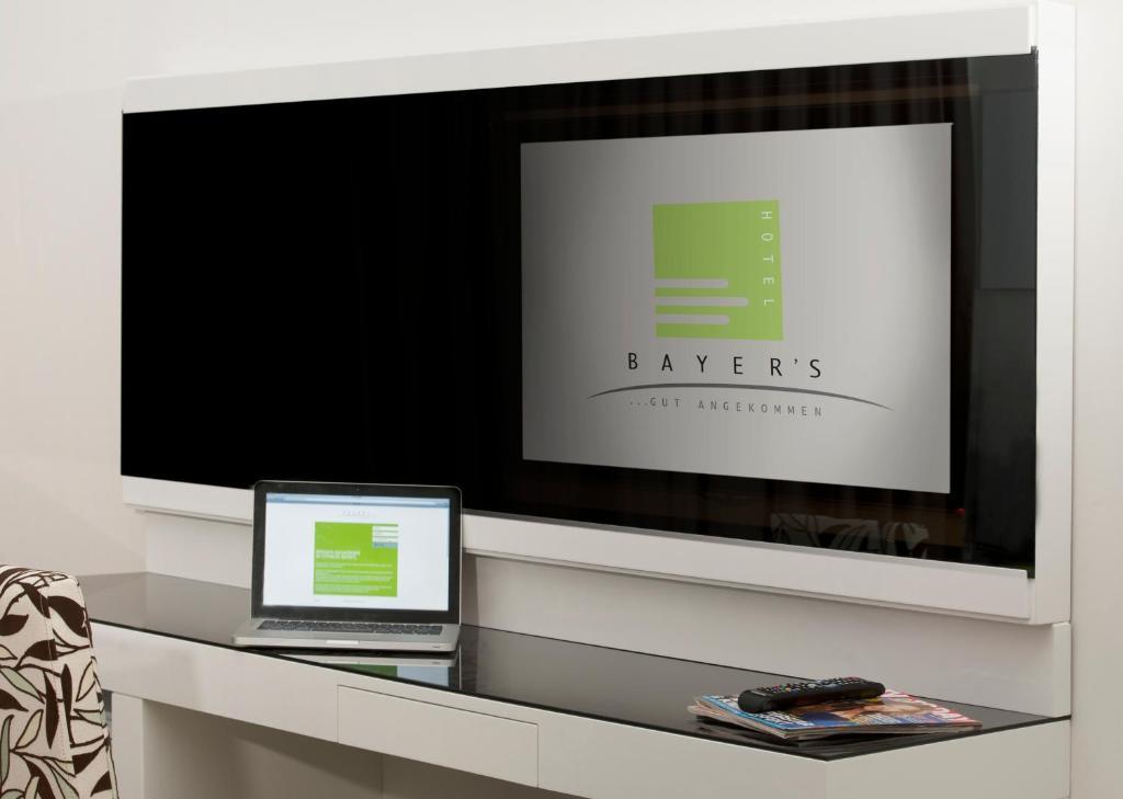 Bayer's 3*