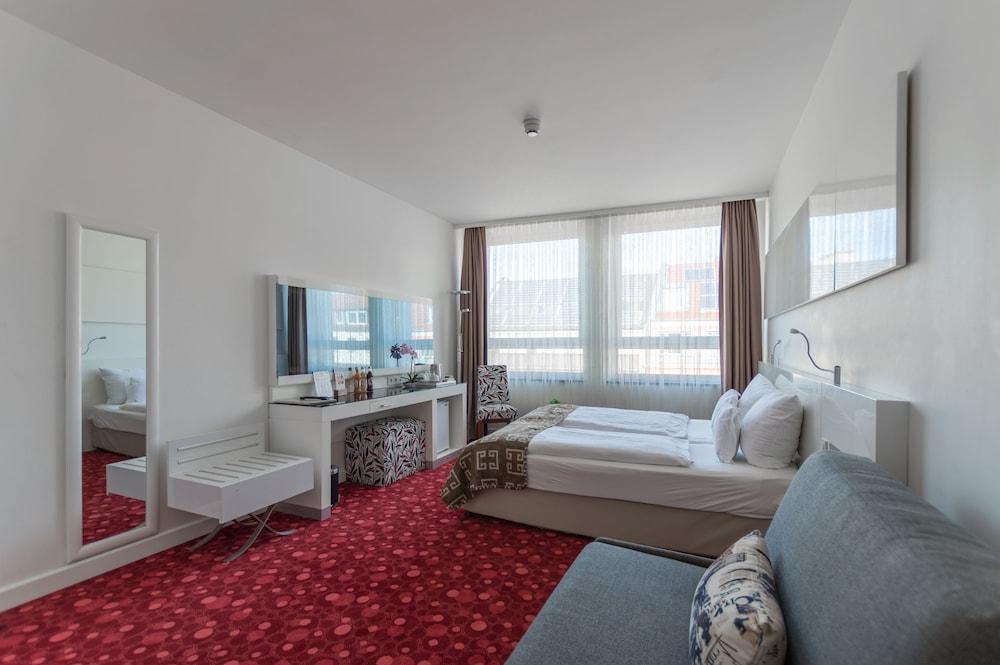 Bayer's Hotel