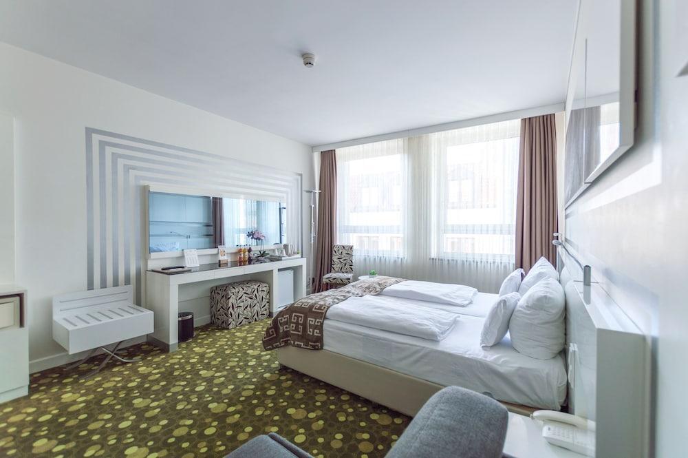 Bayer's Hotel 3*